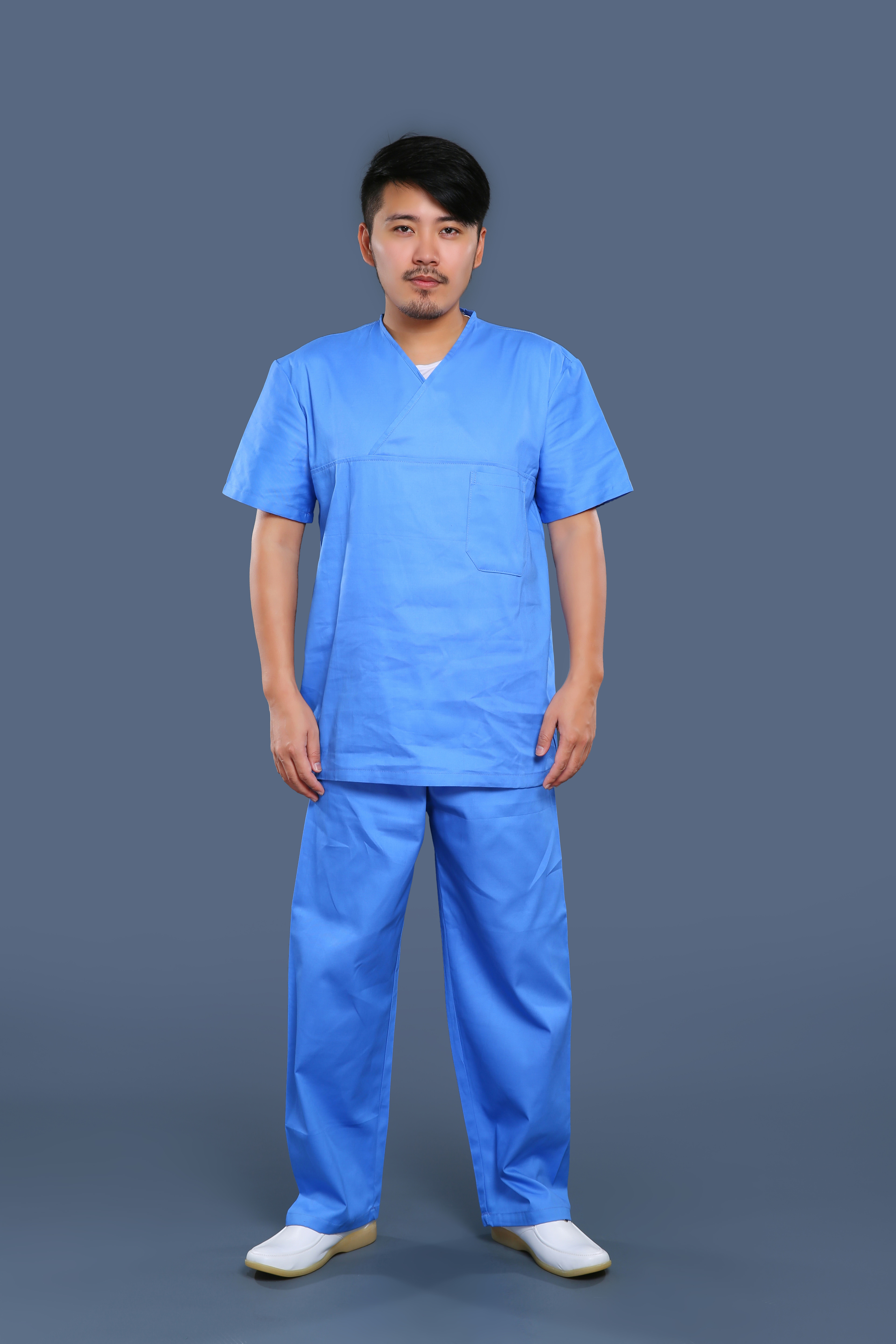 藍(lán)色洗手衣