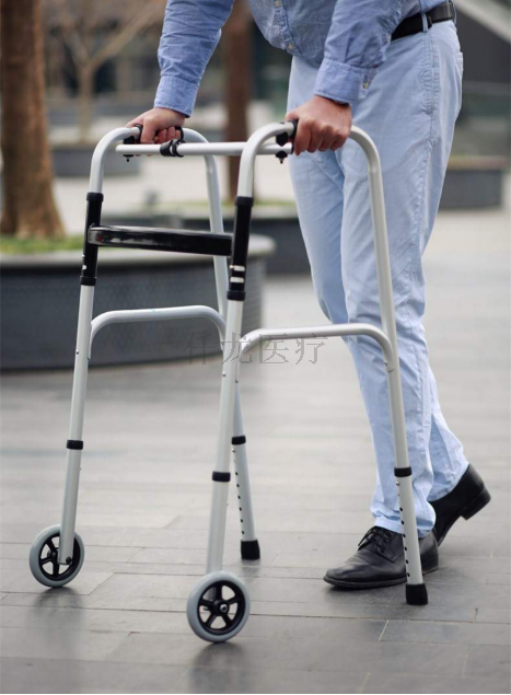 助行器的正確使用方法