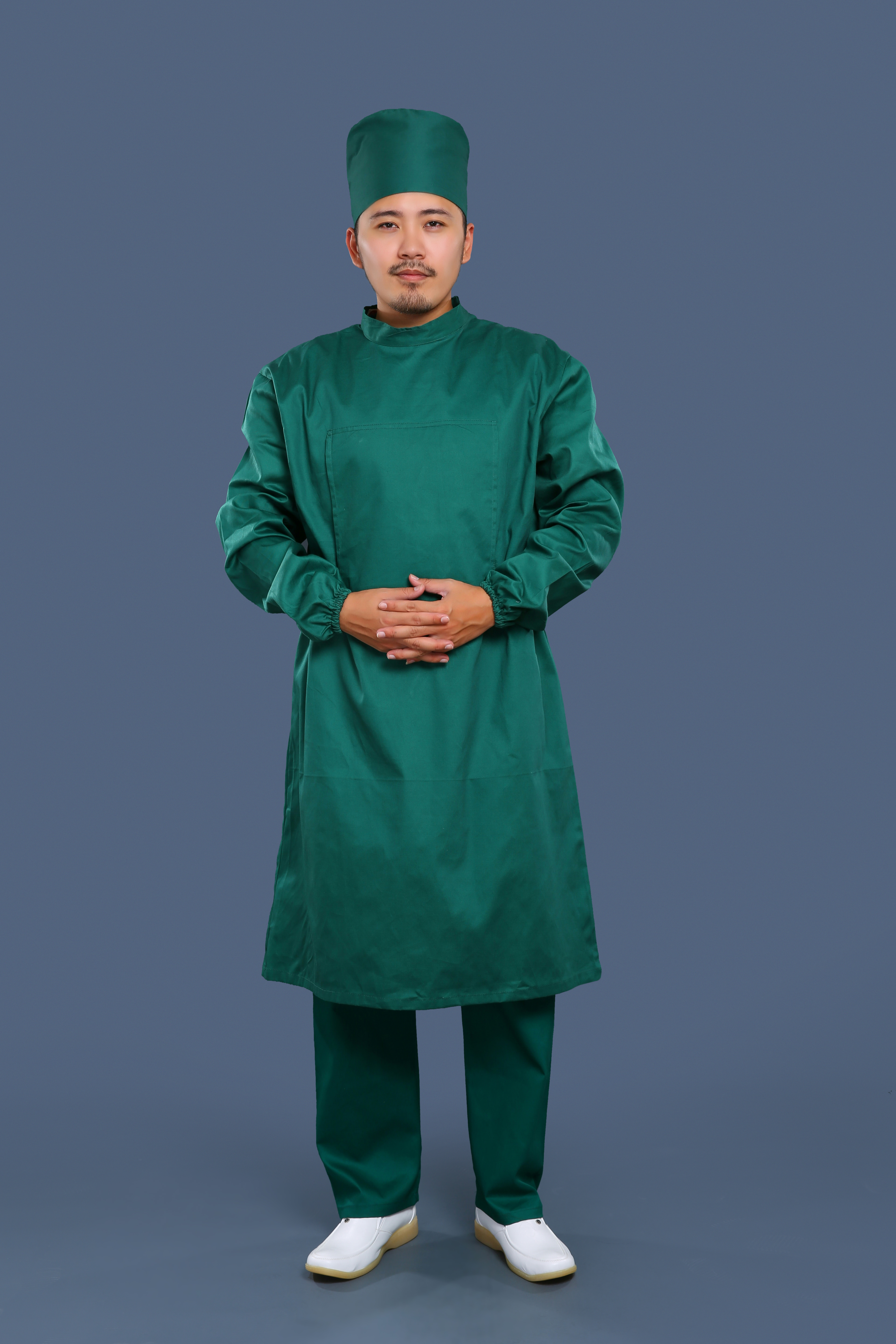 墨綠手術(shù)衣