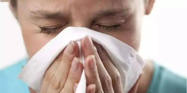 警惕！鼻竇炎引發(fā)的眶尖綜合征，差點(diǎn)讓他失明！