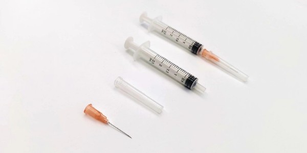 應(yīng)用一次性注射器的錯誤方式有哪些