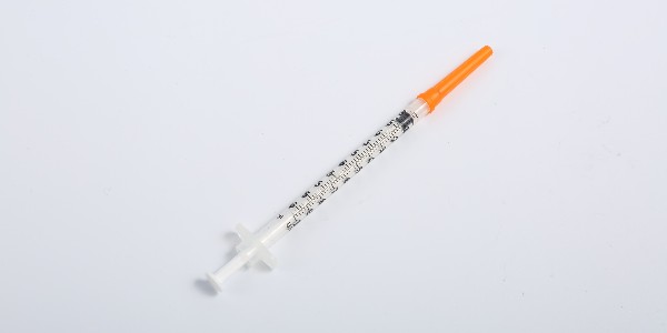 一次性注射器多次重復(fù)使用因小失大