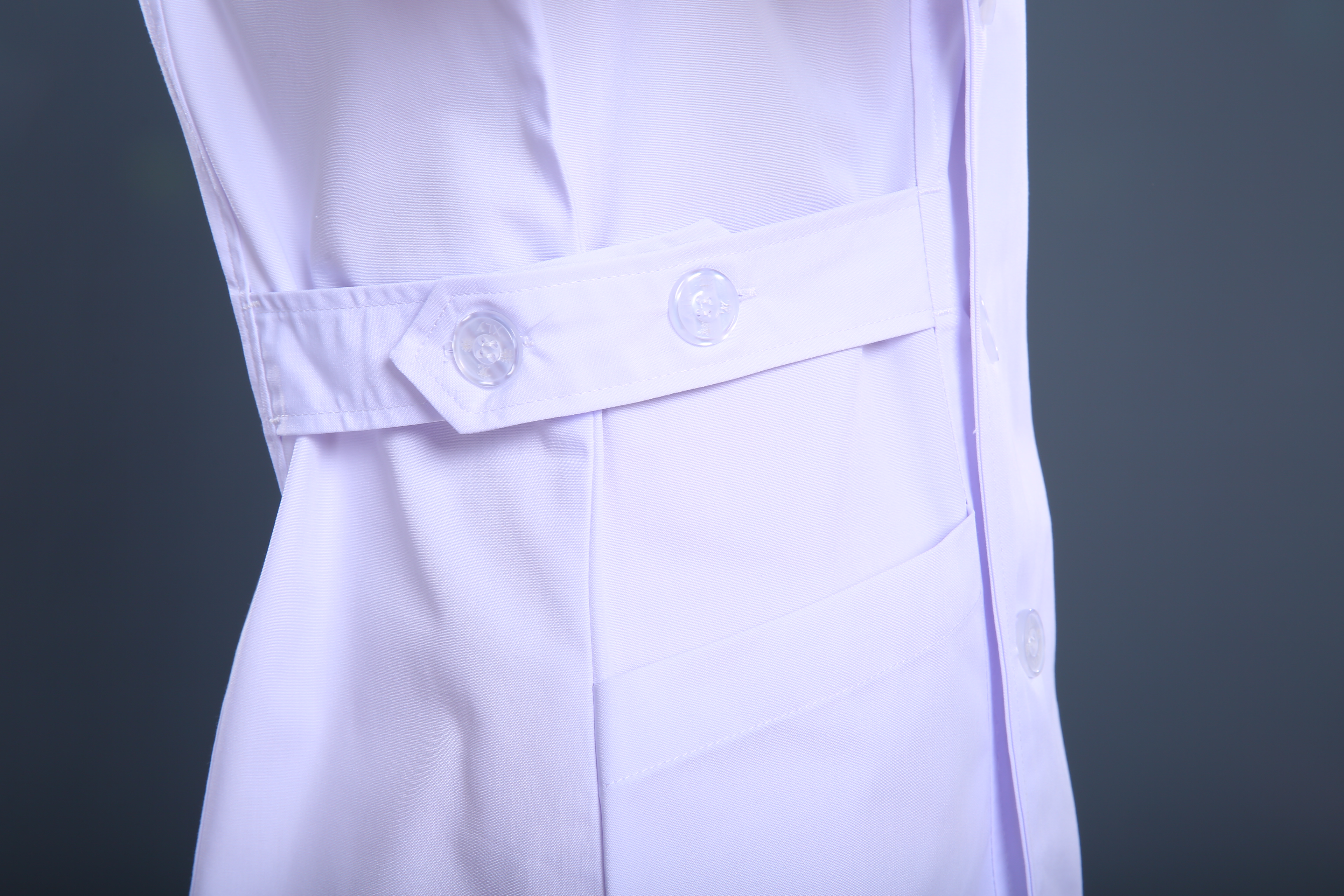 白色護(hù)士制服細(xì)節(jié)